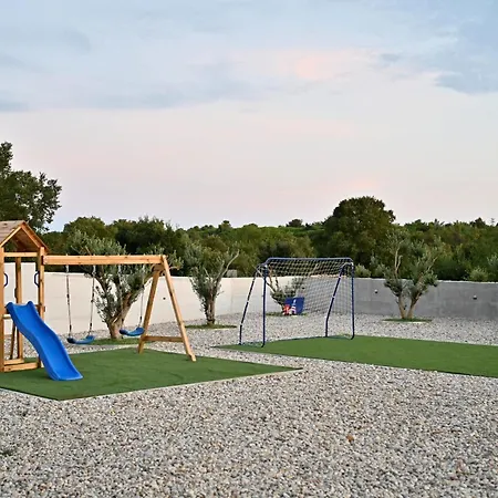 Donatus Zadarvillas Вилла