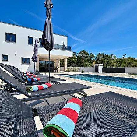 Вилла Donatus Zadarvillas